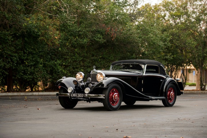 Mercedes Classic car.....!!!