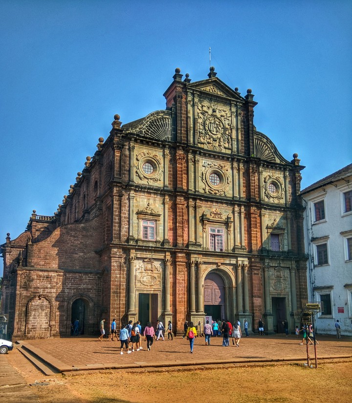 Bom Bascilla