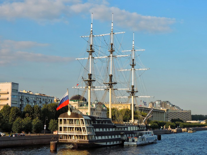 Санкт-Петербург