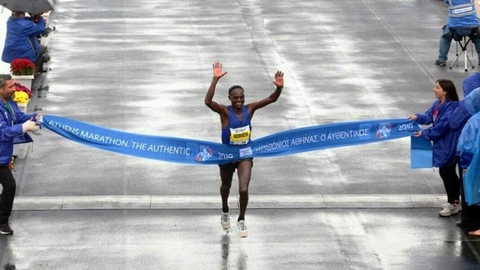 KENYAN WINNER OF 37TH MARATHON