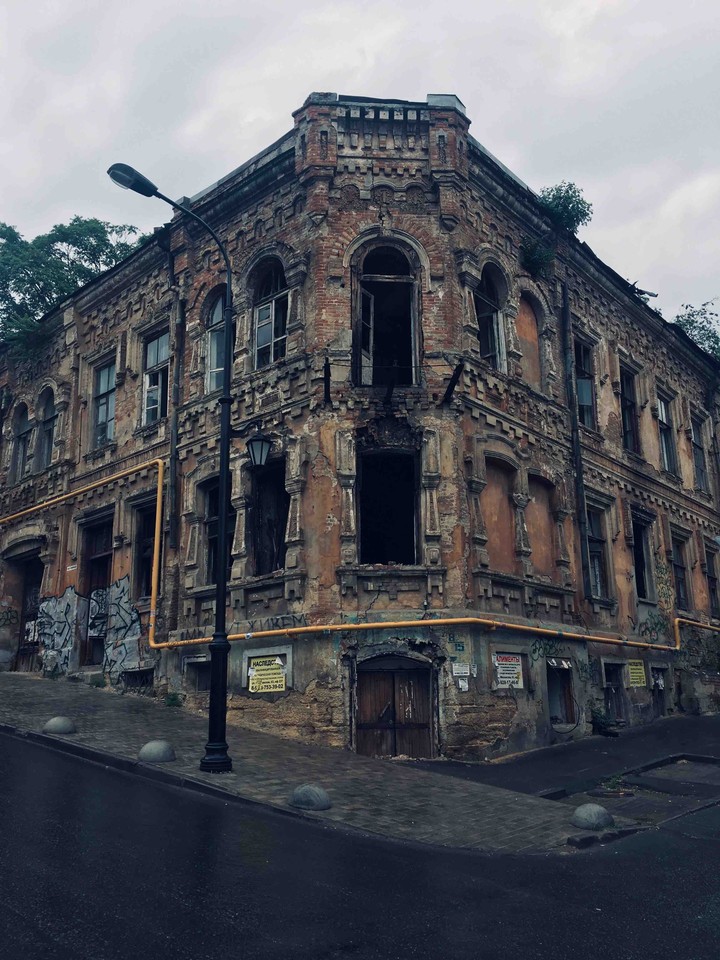 старое здание