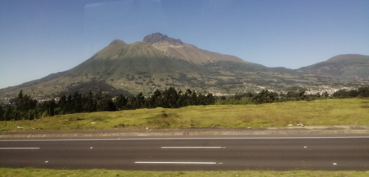 Quito desde la carretera