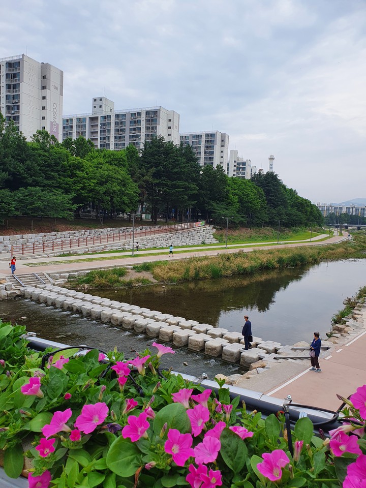 riverside park