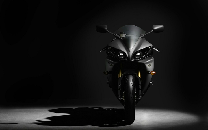 yamaha yzf r1