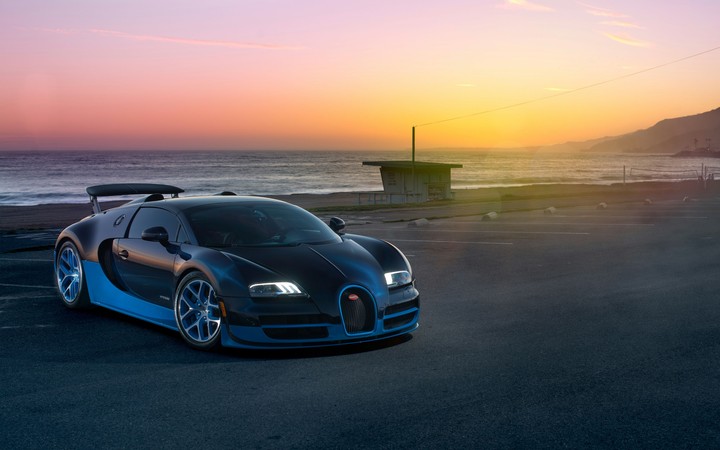/Bugatti/Veyron/