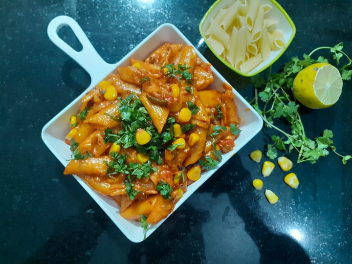 Red sauce pasta