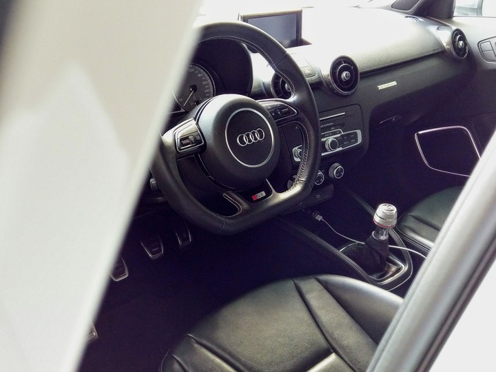 Audi S1