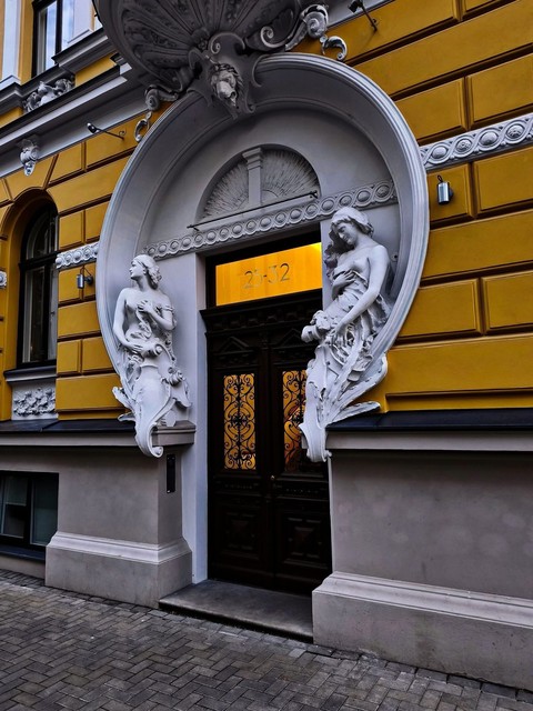Riga, volute achtergronden