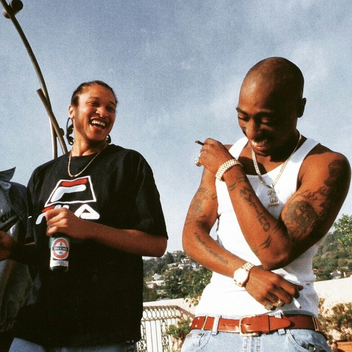 Kadafi & Pac .. Outlawz