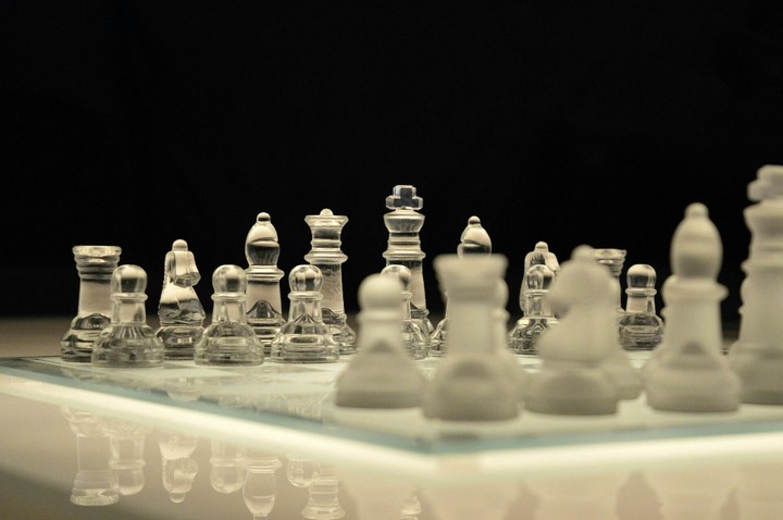 ♟