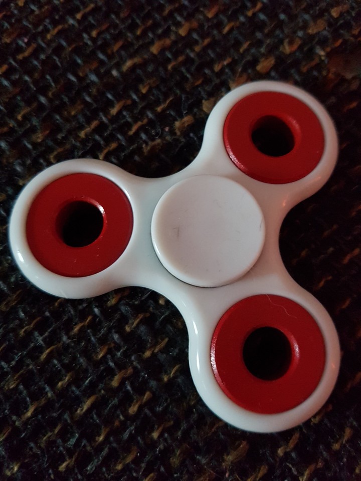 3hole fingergame