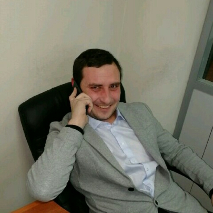 д