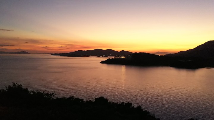 Setting sun