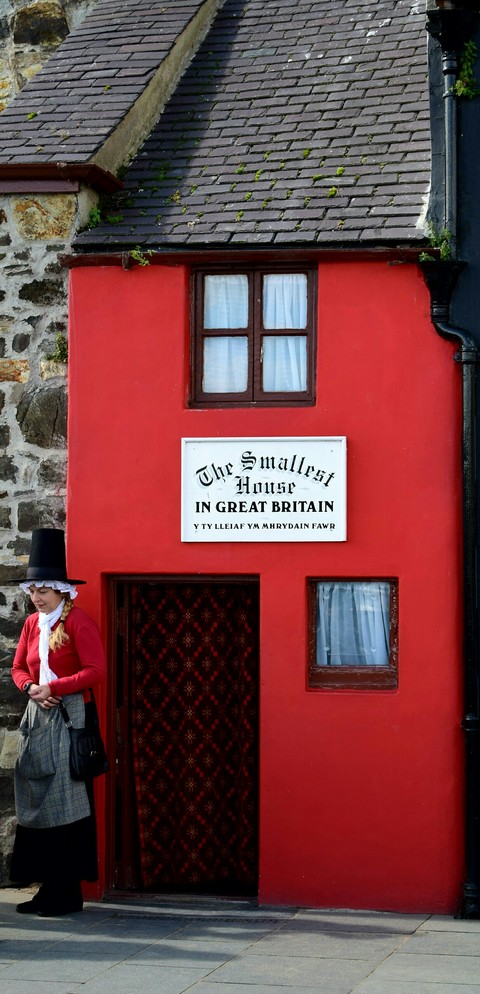 The Smallest House in Gt. Britain