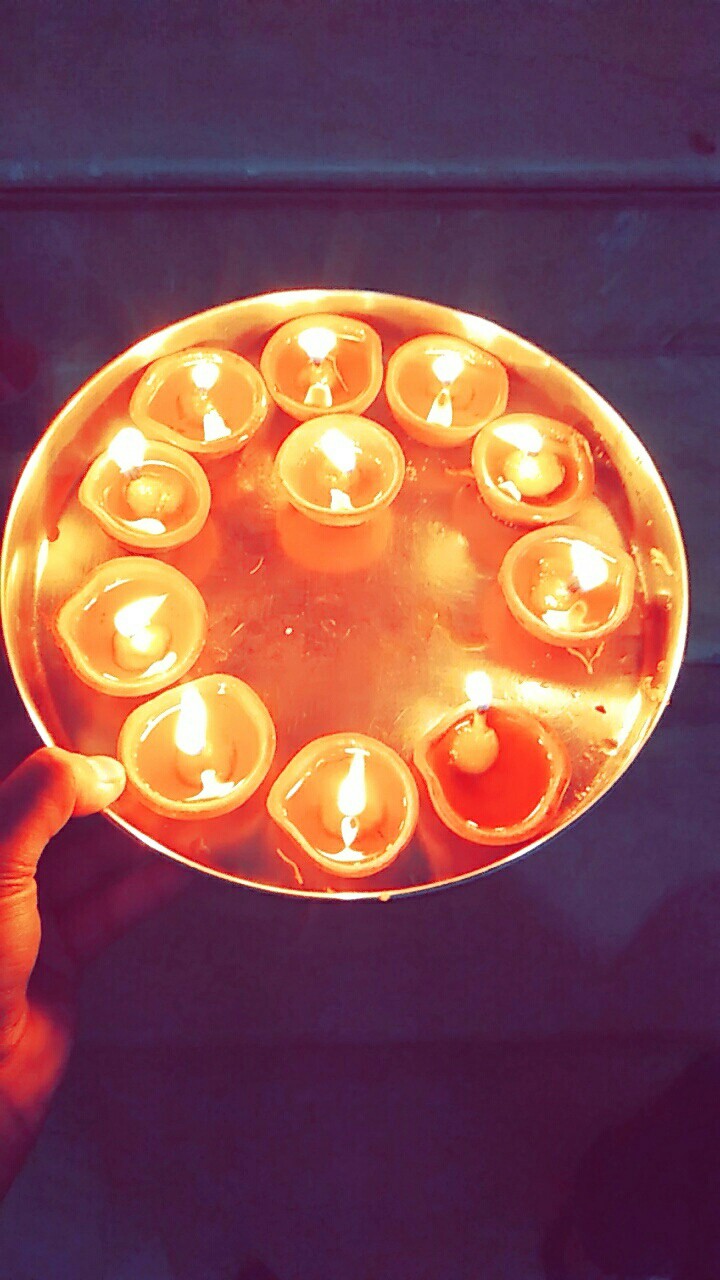 diyas