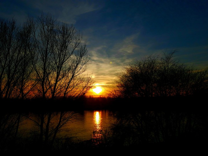 Sunset lake erie