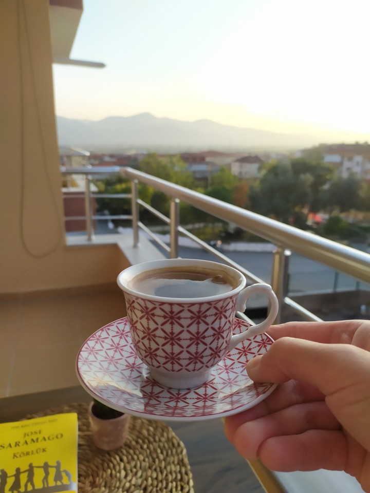 coffee &book