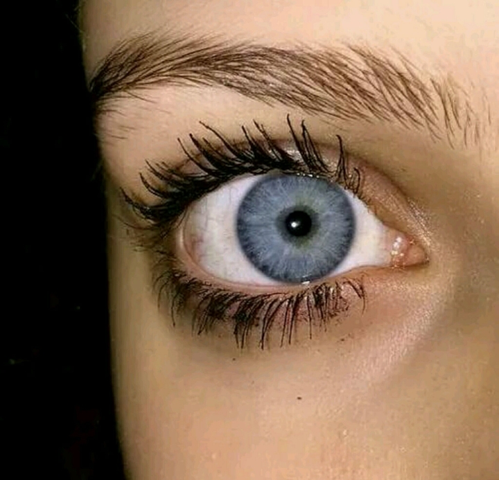 EYE