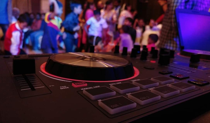 dj controller