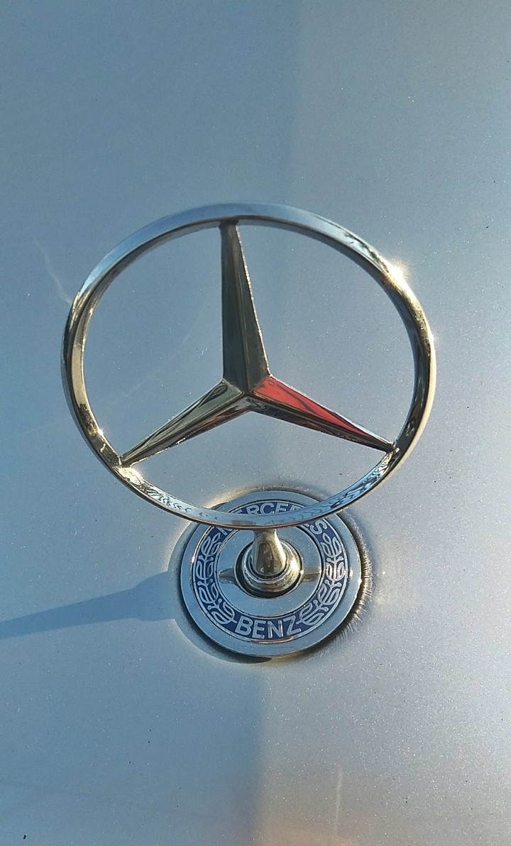 Mercedes Benz