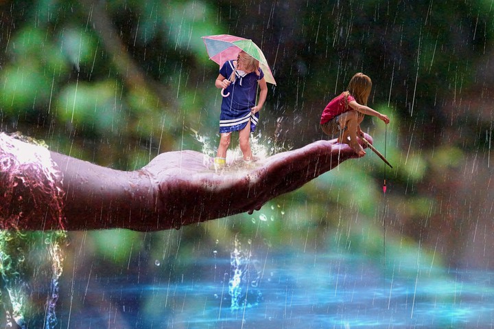 ☔