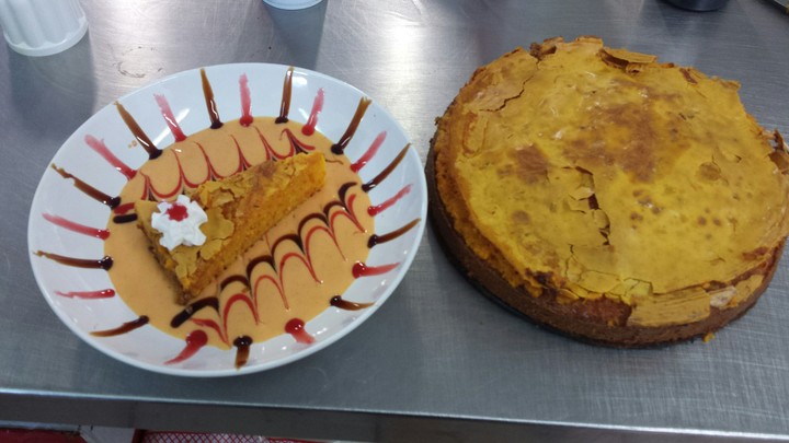 carrot puding w carrot custard
