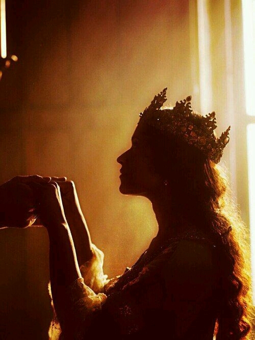 #Be Queen in your way..