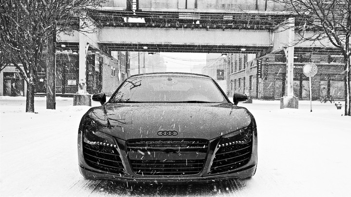 Black Audi r8