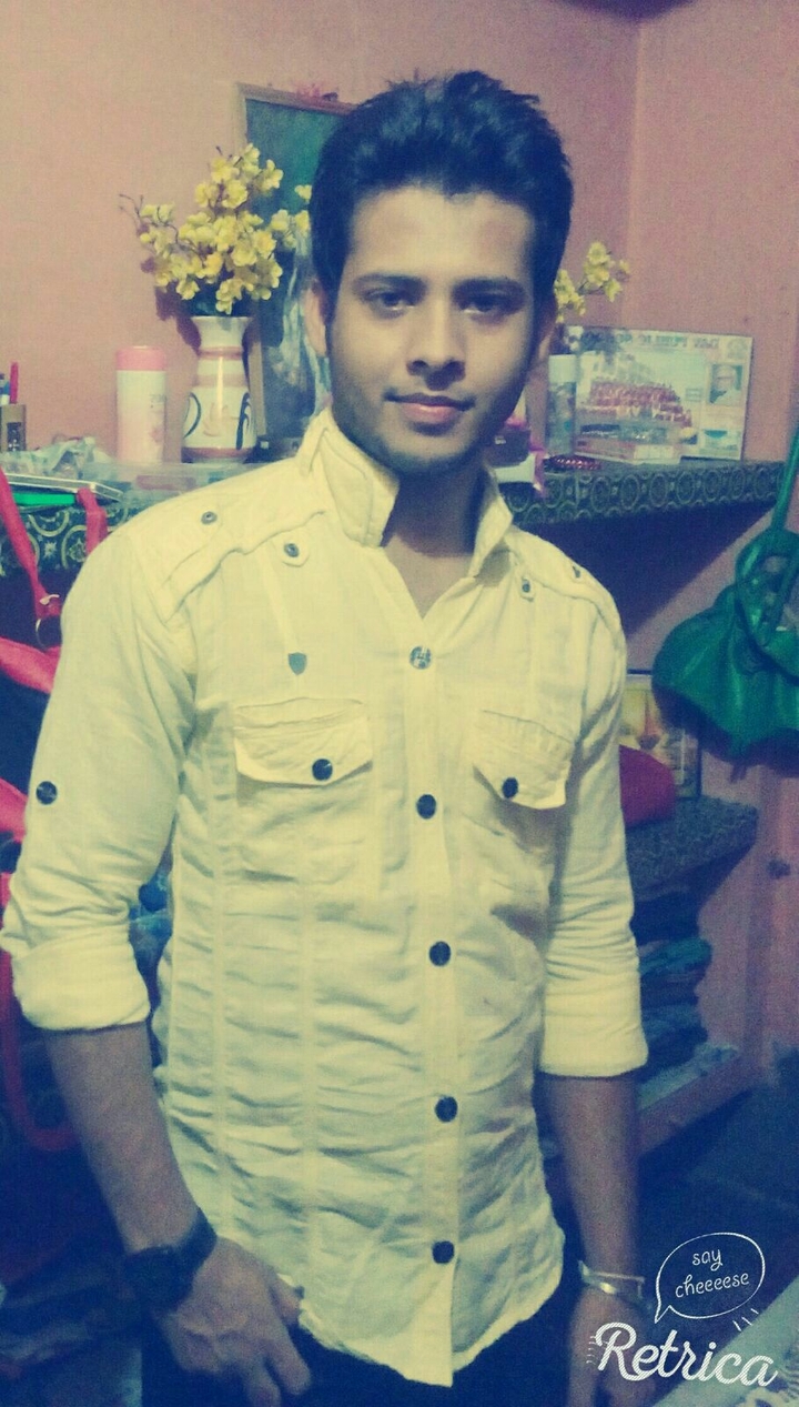 Vikash raj 7065886642