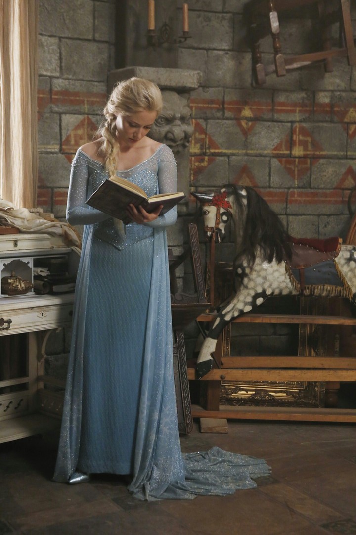 Queen Elsa /Georgina Haig