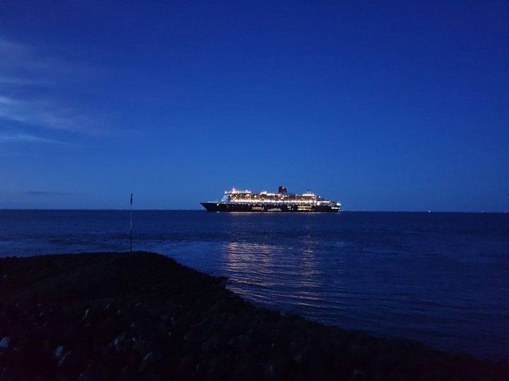 Queen Mary 2
