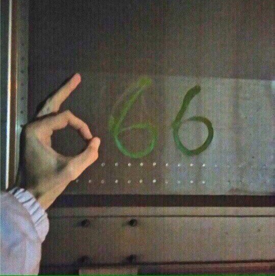 ✖