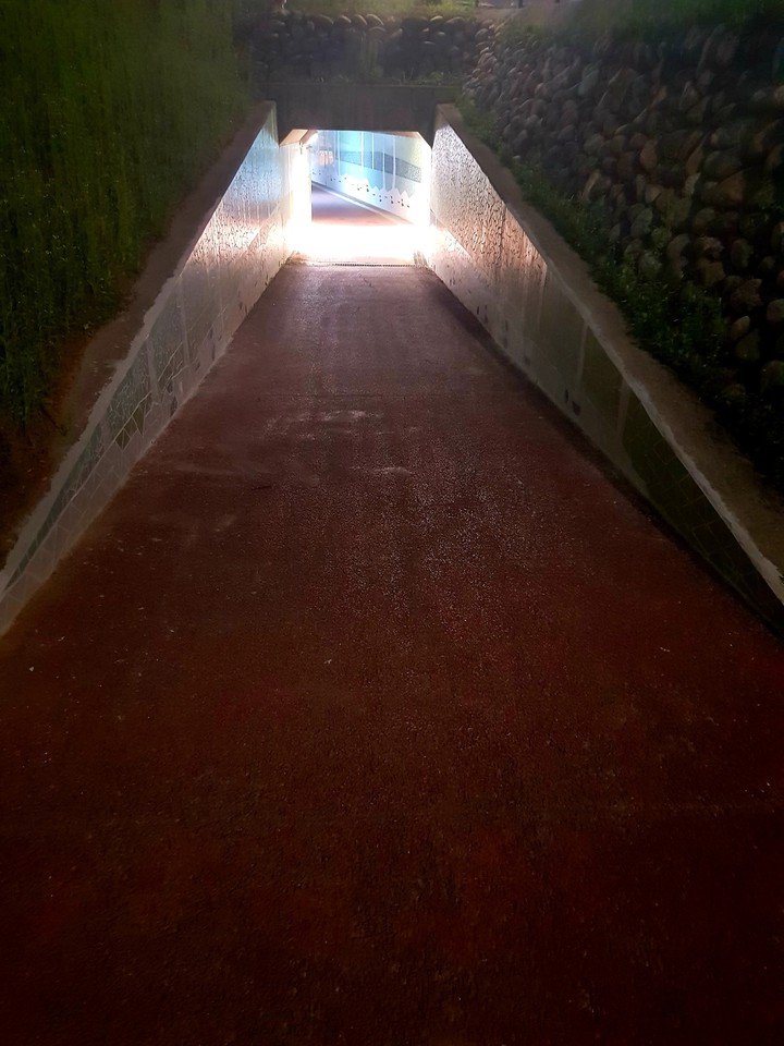 tunnel