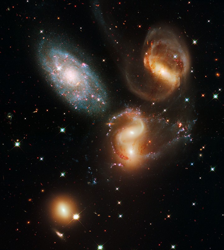 galaxy neighbours