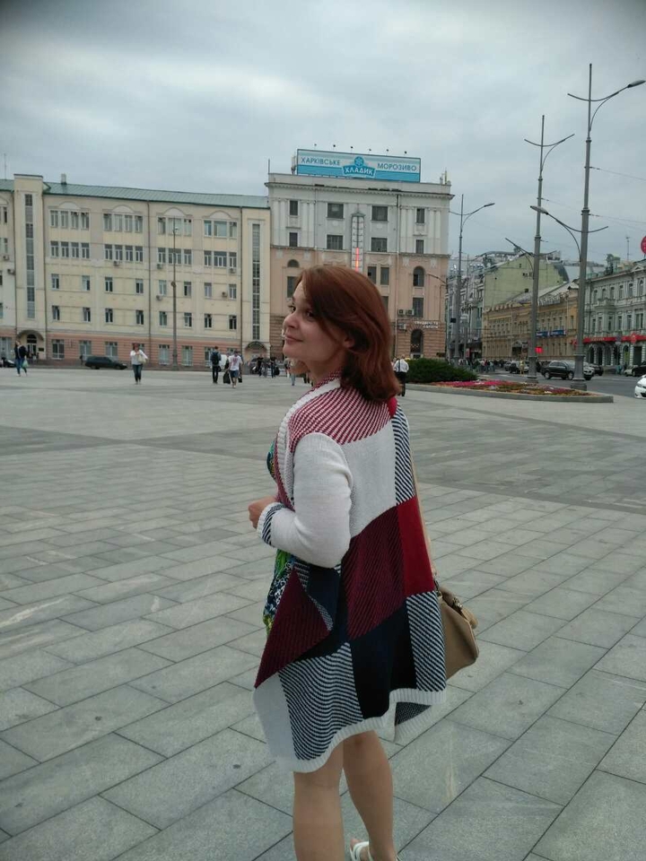 на площади