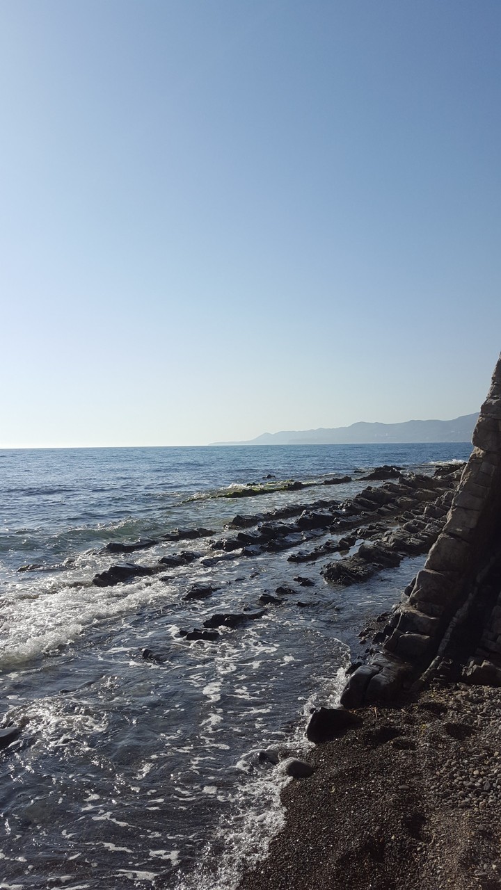 Sea & rocks
