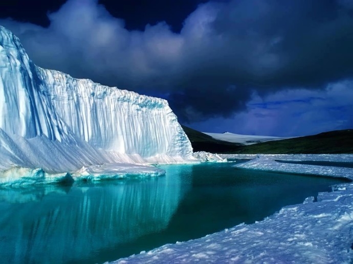Turquoise Ice