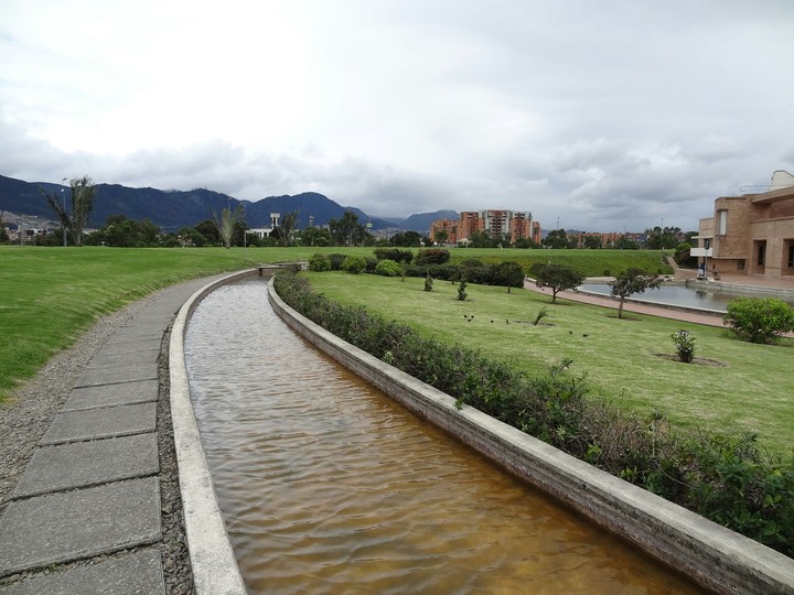 Biblioteca Virgilio Barco
