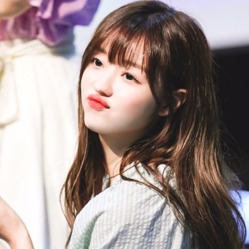 Korean singer Oh My Girl