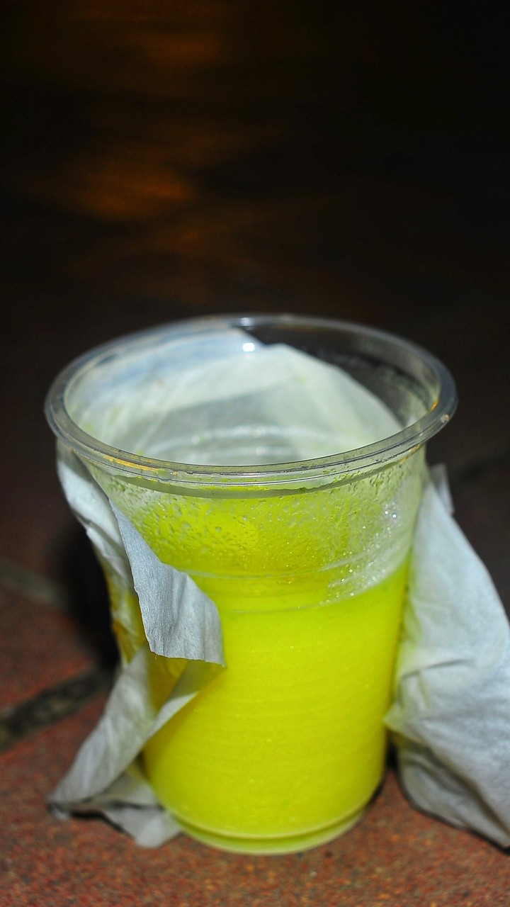 Sour mango juice... its nice... yum yum..))