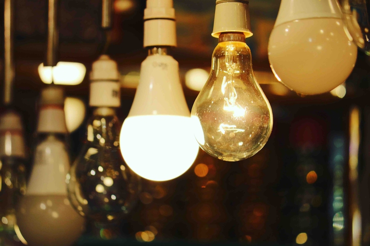 Light da Brains!