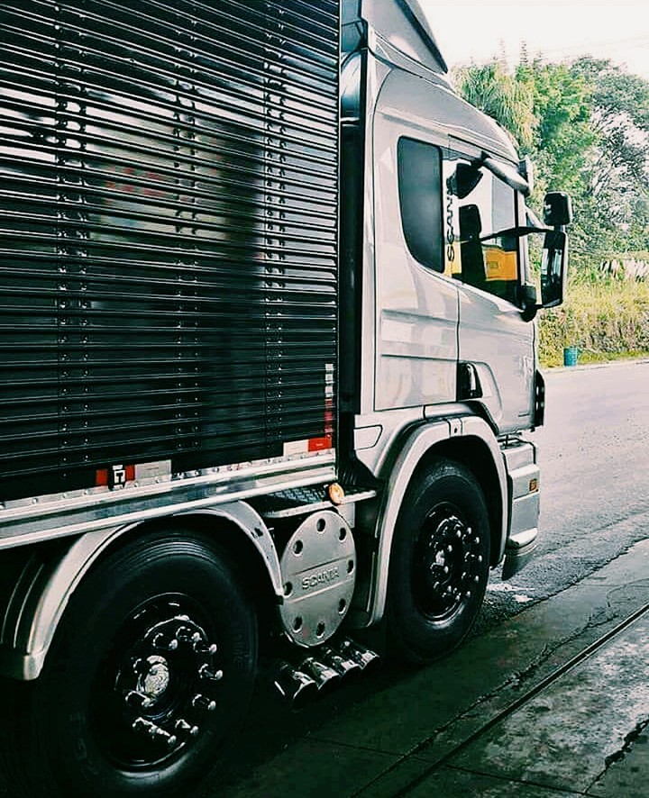 Truck