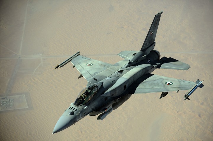 F16 E
