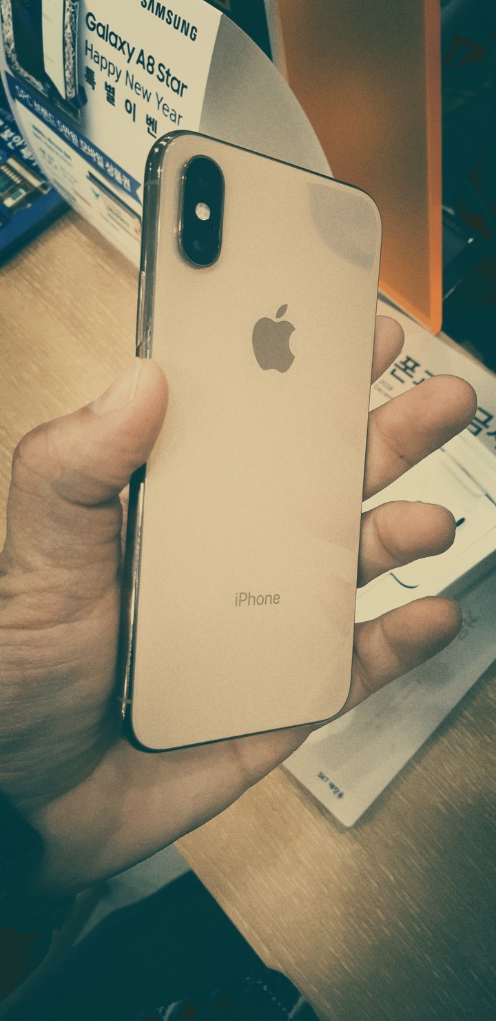 iPhone