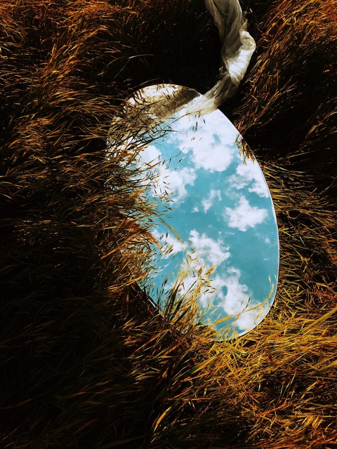 mirror catches everything