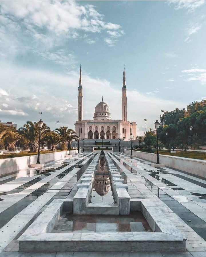 Emir Abd_Elkhader Mosque