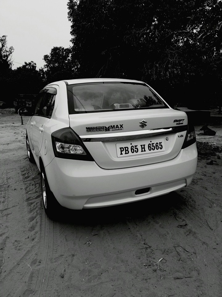 B/W Maruti Suzuki Dzire