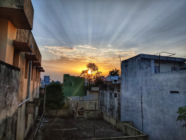 SUN SET