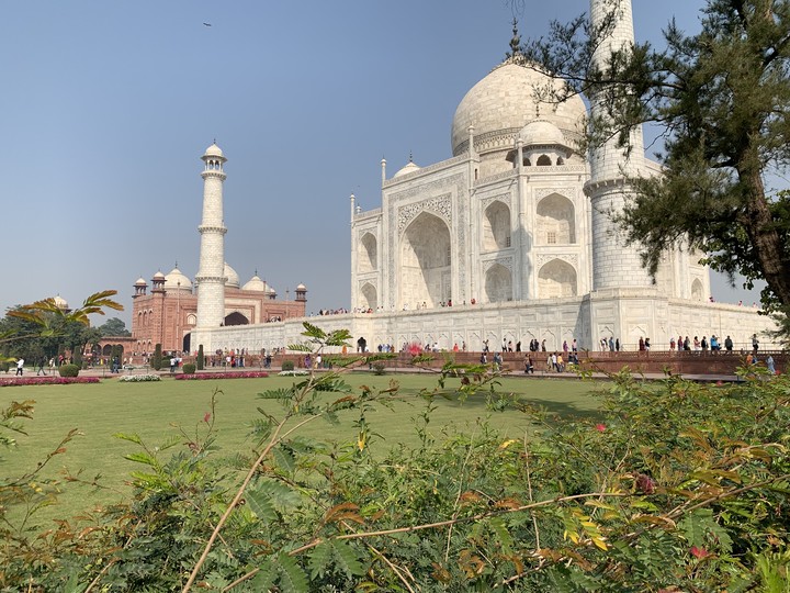 Side View of Taj Mahal!!
