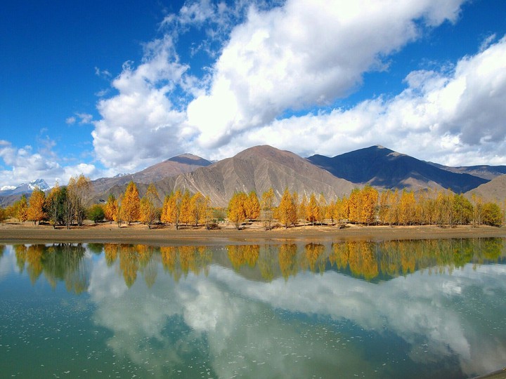 Mountain lake